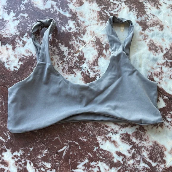 Colorful Sports Bras Collection - Picture 6 of 9